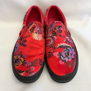 red chinese vans